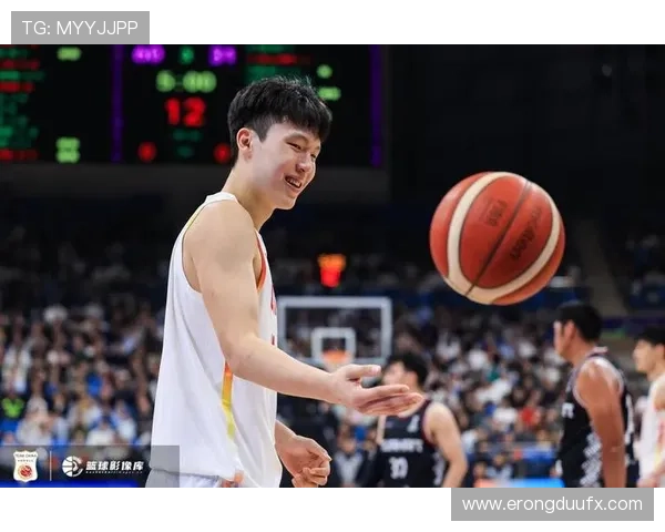 杨瀚森强调提升对抗能力与防守技巧 力求成为更全面的球员